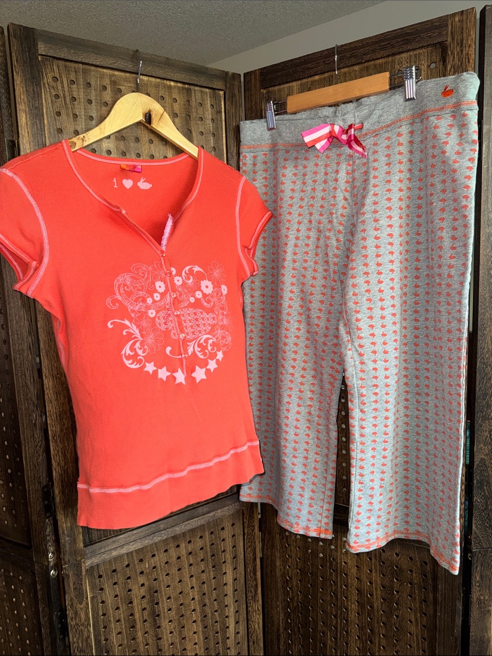 2-Piece Cotton Pijama Set Coral Short-Sleeve Top & Gray Crop Pants Womens Medium